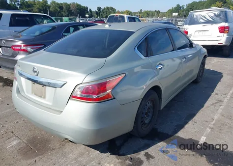 2015 Nissan Altima 2.5 S из США, поврежденный, VIN 1N4AL3AP0FC221829